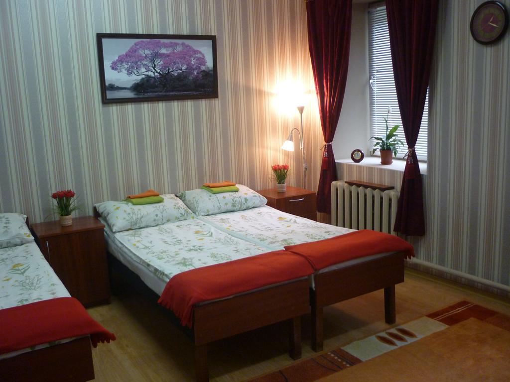Hostel 3 Stars Na Oktyabryskoy Vitebsk Dış mekan fotoğraf