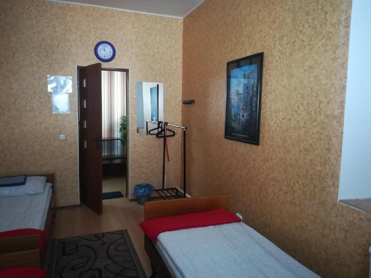 Hostel 3 Stars Na Oktyabryskoy Vitebsk Dış mekan fotoğraf